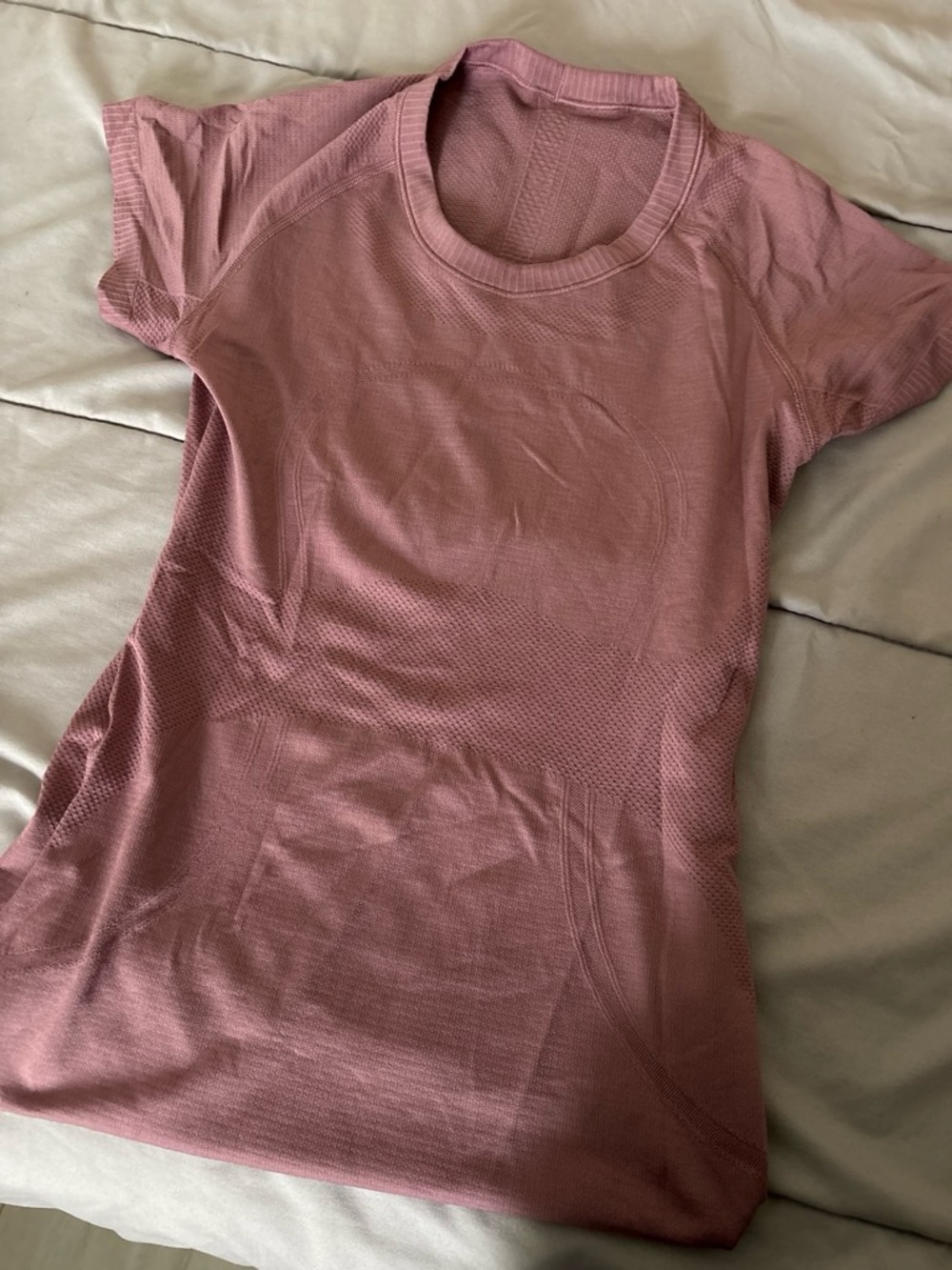 lululemon athletica Short-Sleeve Seamless Tee in Dusty Rose